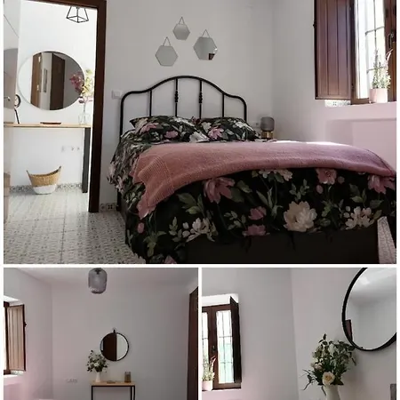 La Casita De *